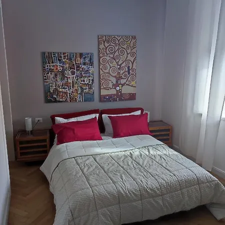 Piazza Goldoni Guest house